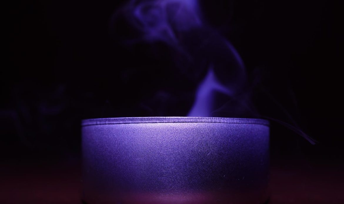 balck-purple-glass