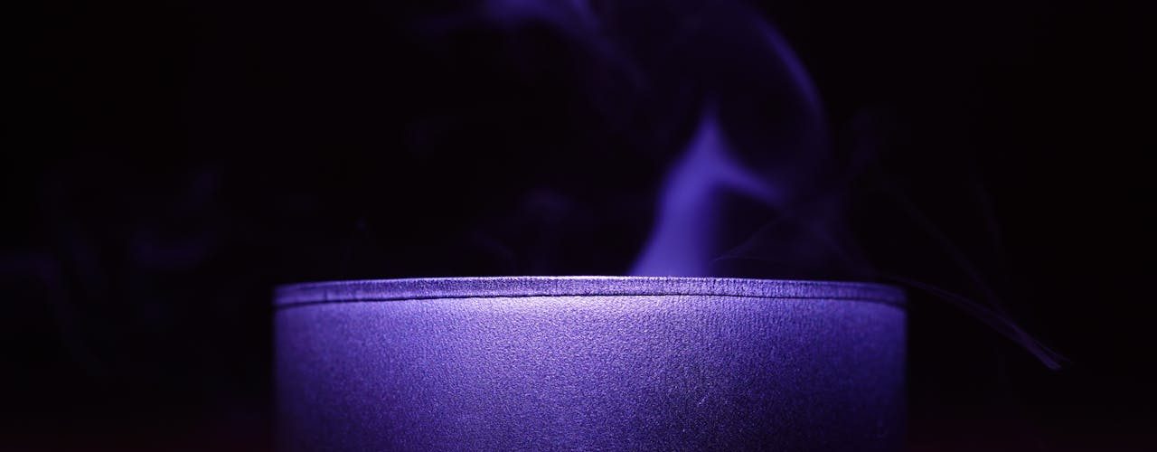 Balck Purple Glass - Zozo Portfolio Showcase