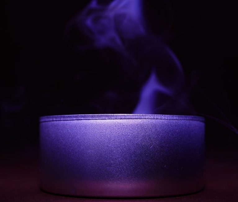 Balck Purple Glass - Zozo Portfolio Showcase