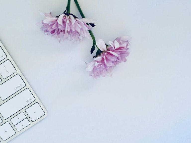 keyboard-with-flower